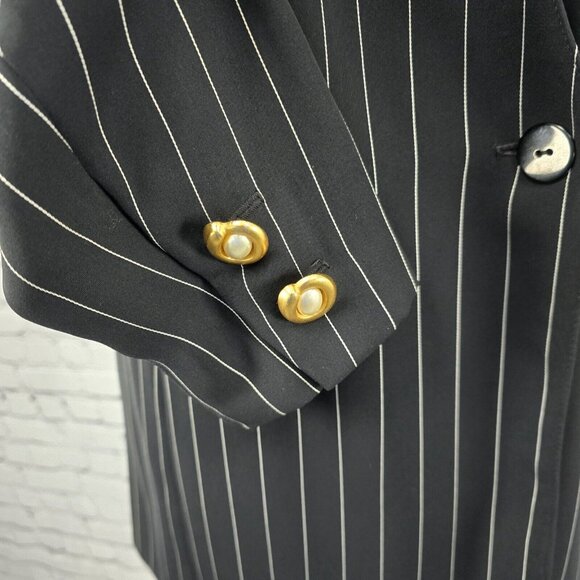 VTG Noviello Bloom Bergdorf Goodman Black Pinstriped Two Piece Skirt Suit Size 4 - Picture 8 of 11